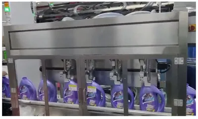 PLC Automatic Control Three-in-One High-Speed Tracking Four-Head Laundry Detergent Liquid Filling Machine