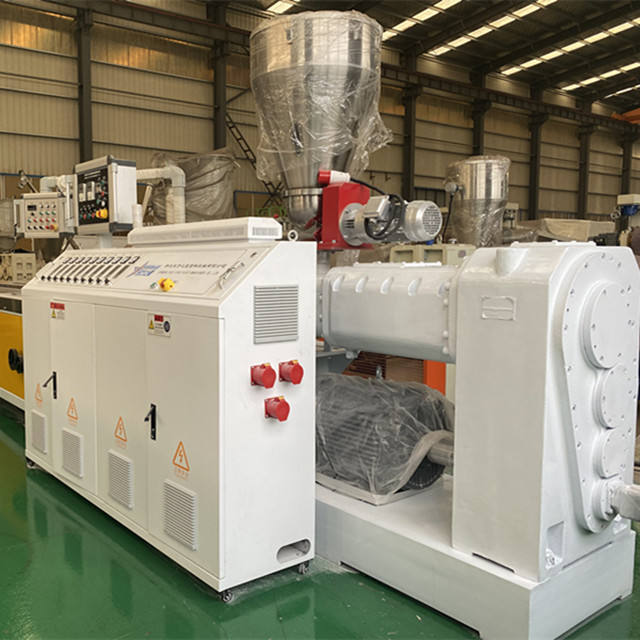 Manufacture Wood Plastic Floor Equipment Stone Plastic Floor Making Machine Extruder for Pvc Floor